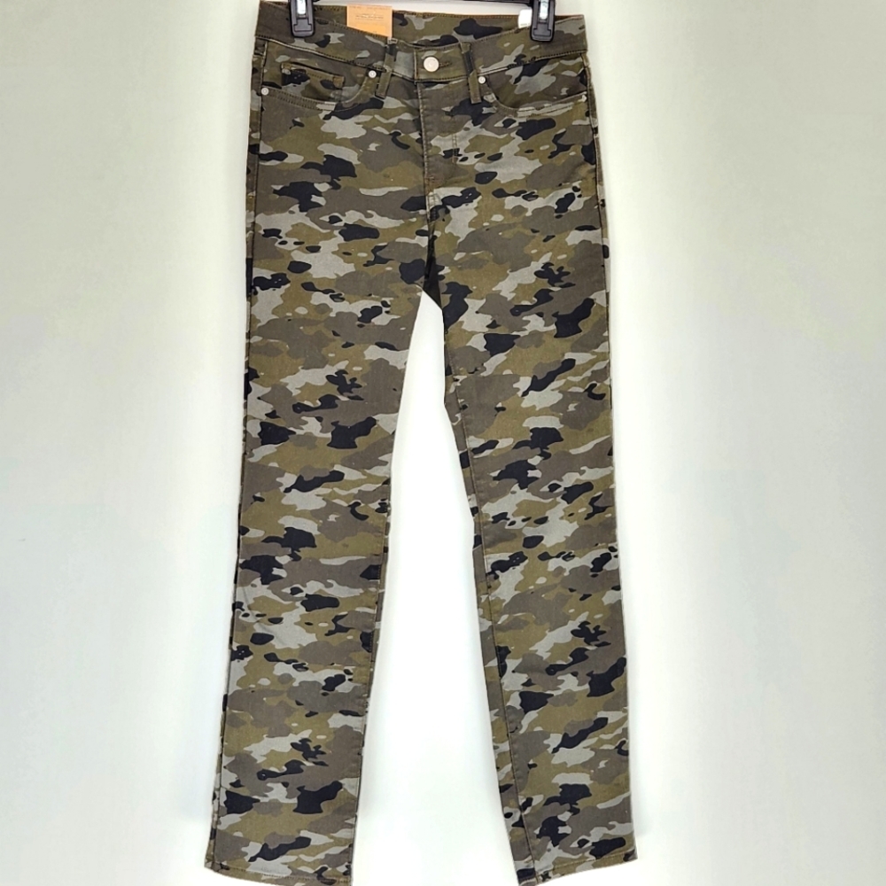 NWT LEVI'S 314 SHAPING STRAIGHT Mid-Rise Tummy Slimming Camouflage Jeans Size 28